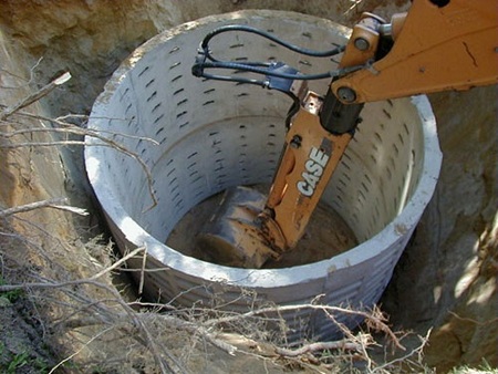устройство сливной ямы из бетонных колец