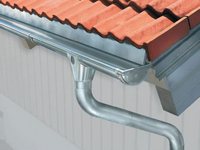 металлические водостоки для крыши монтаж своими руками