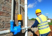 Ремонт наружной сети водопровода: как не довести до прорыва и сделать работу на совесть Ремонт наружной сети водопровода: как не довести до прорыва и сделать работу на совесть